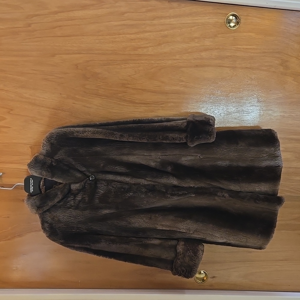 3/4 length beaver fur coat with cuffed sleeves and collar